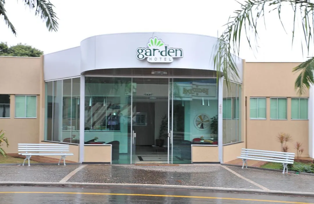 Garden Hotel-1