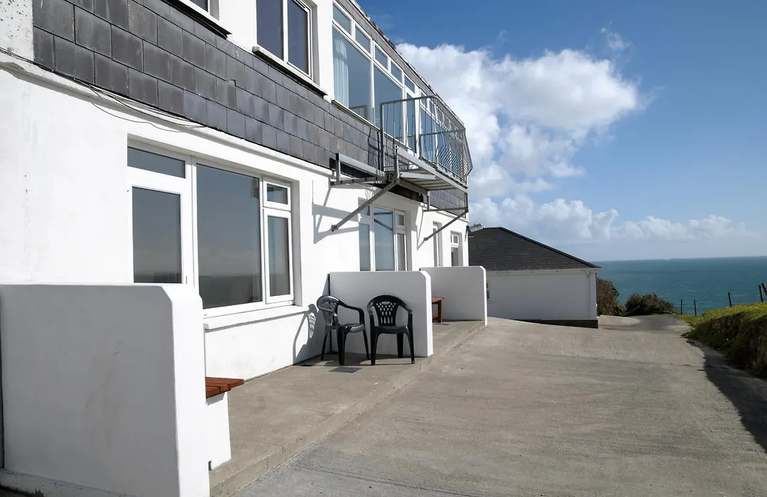 Blue Horizon B&B-1
