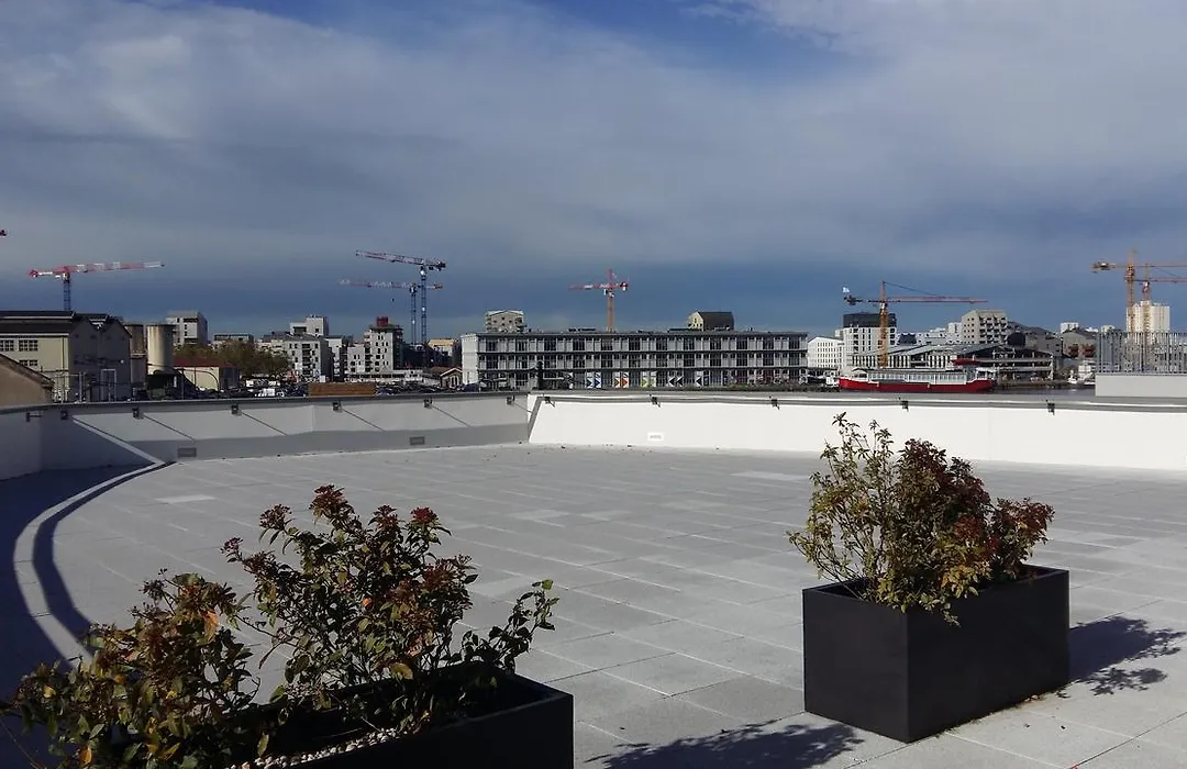 Appart-Hotel Mer & Golf City Bordeaux Bassins A Flot-1