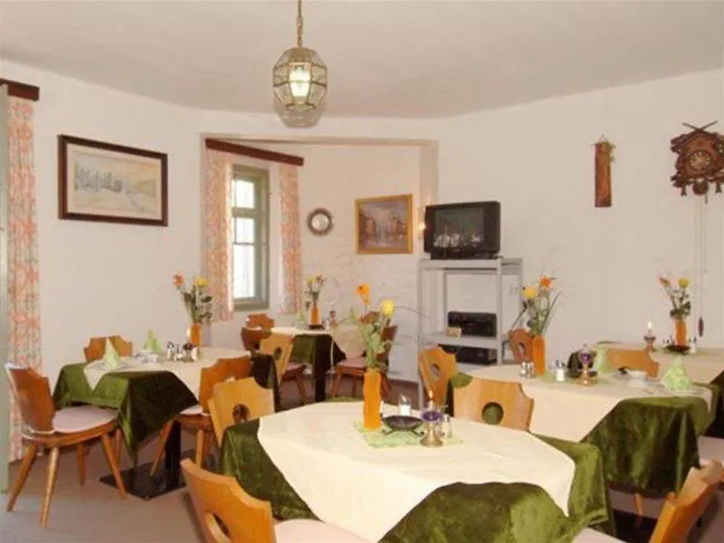 Pension Landhaus Buchenhain-1