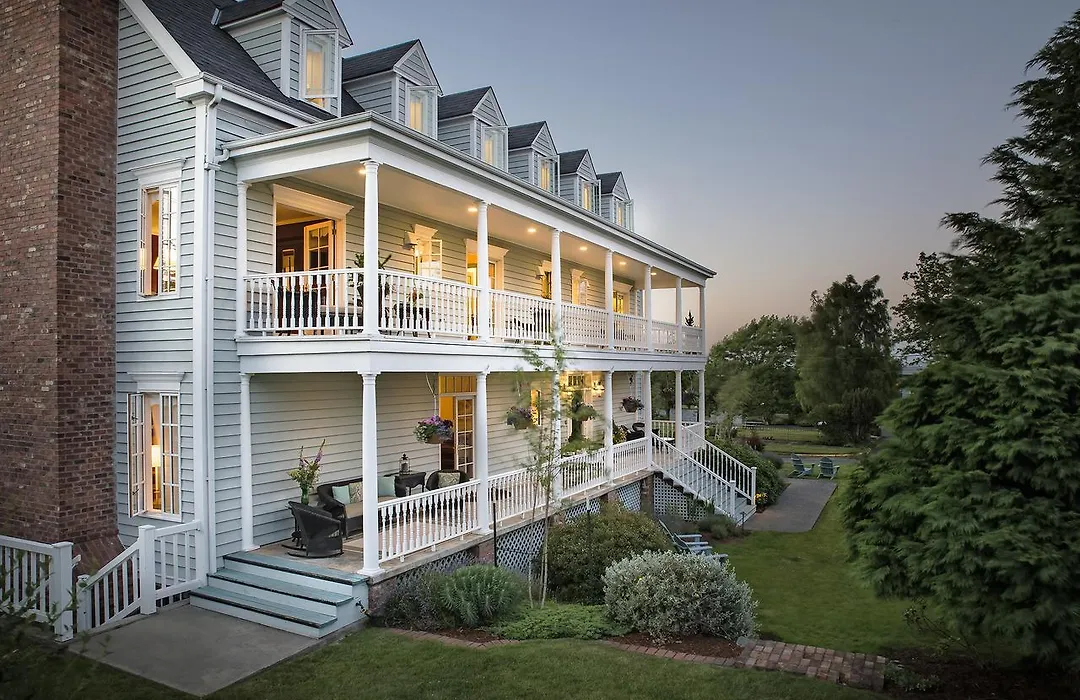 Ravenscroft Inn-1