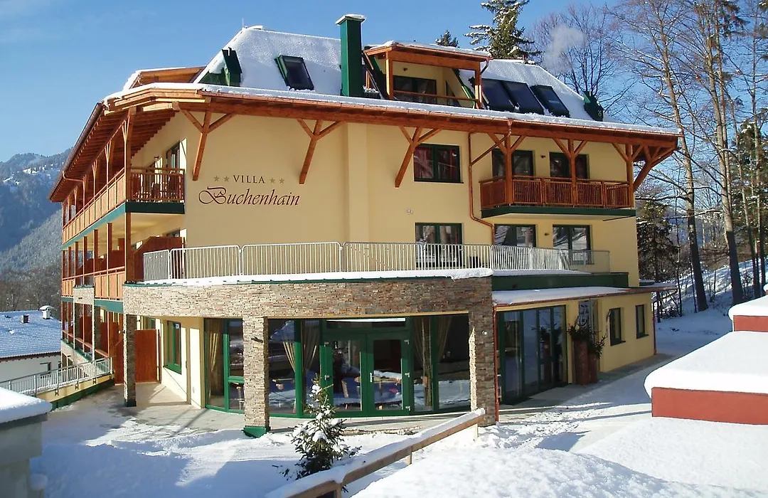 Villa Buchenhain-1