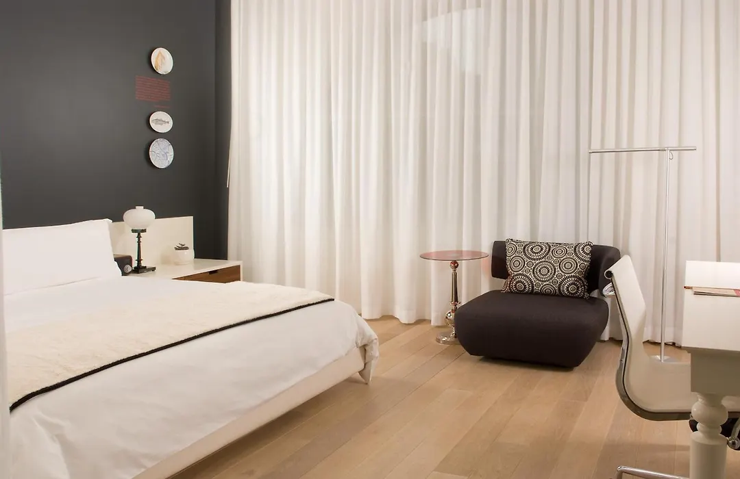 Ames Boston Hotel, Curio Collection By Hilton-1