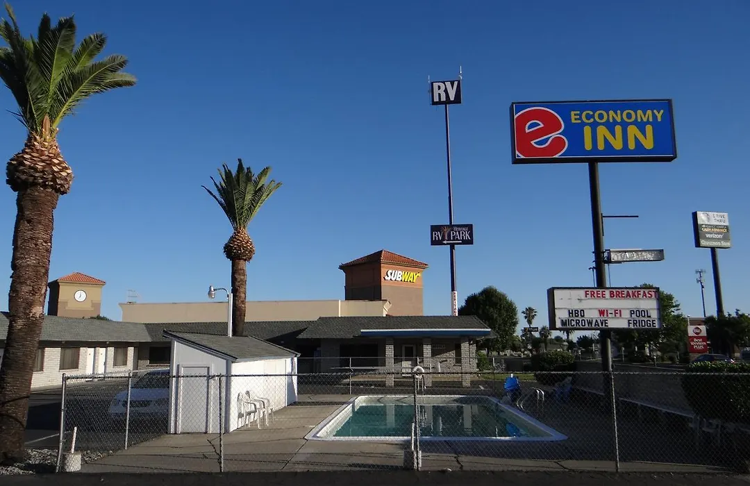 Economy Inn-1