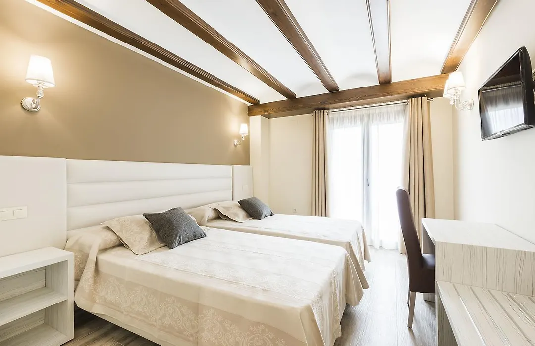 Hotel Atiana-1