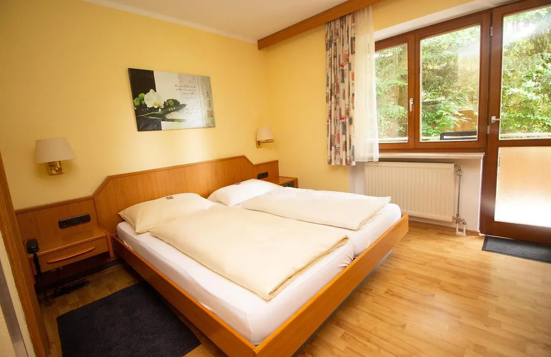 Hotel am Wald-1