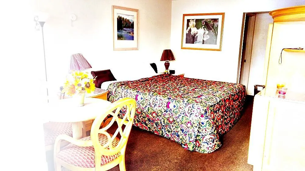 Parkway Inn-1