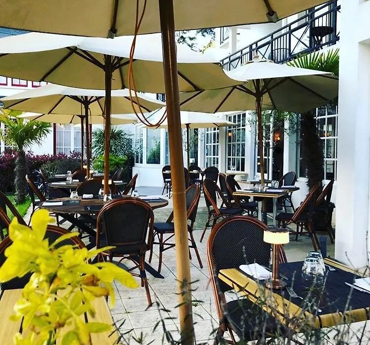 Hôtel La Mascotte-1