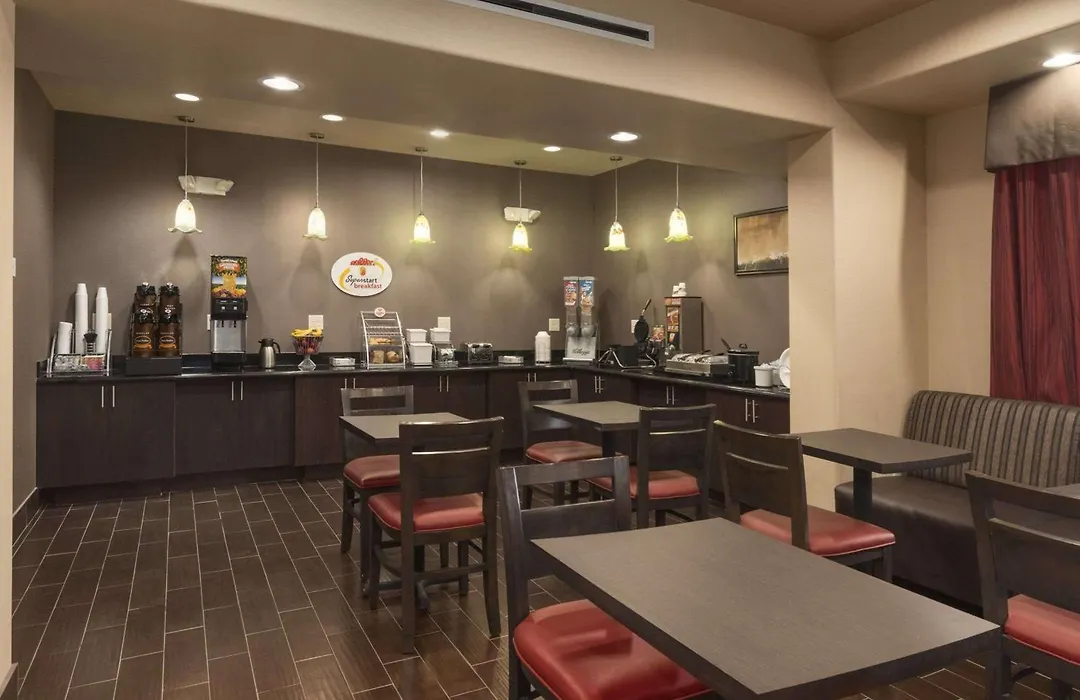 Super 8 By Wyndham Karnes City-1