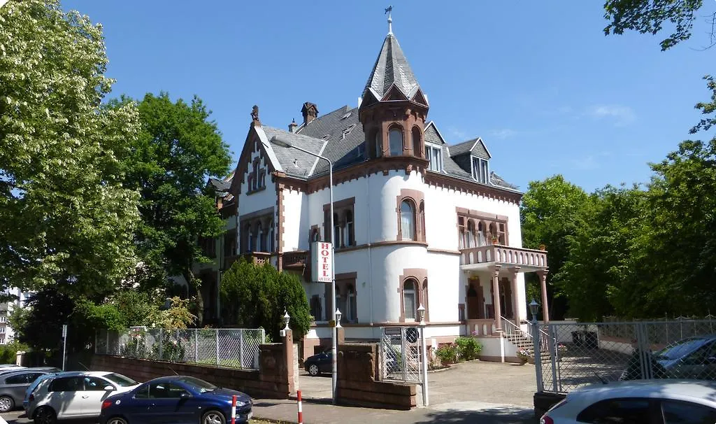 Hotel am Berg-1