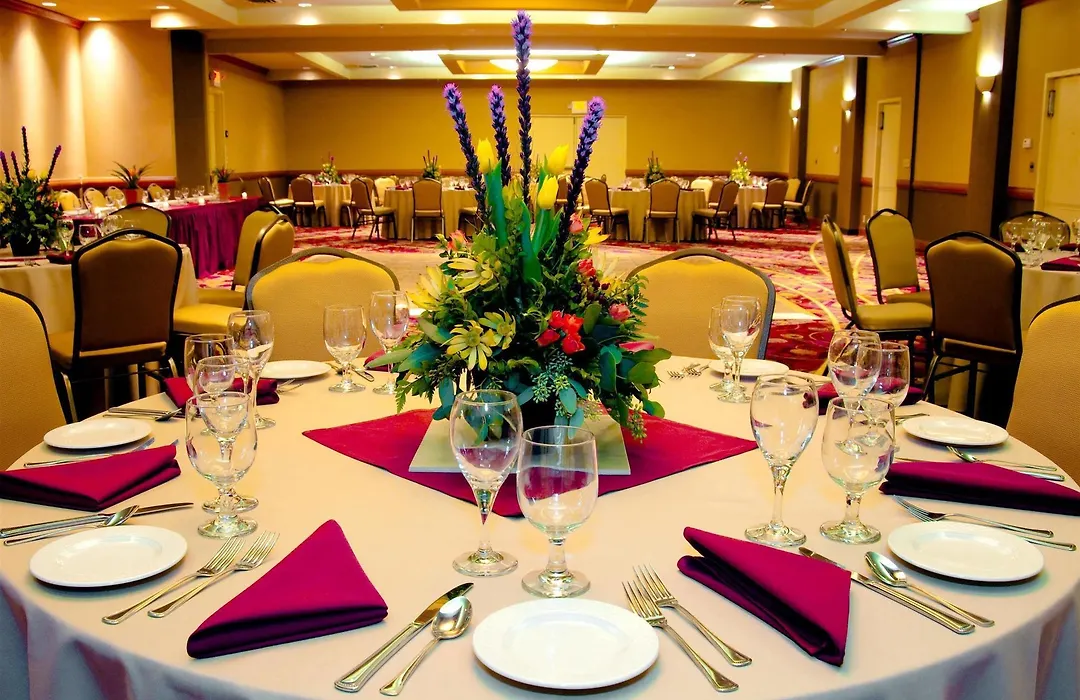 Red Lion Hotel & Conference Center - Seattle/Renton-1