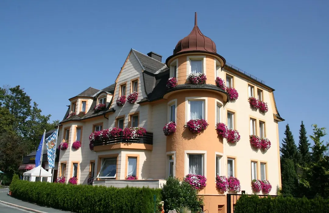 Hotel Modena-1