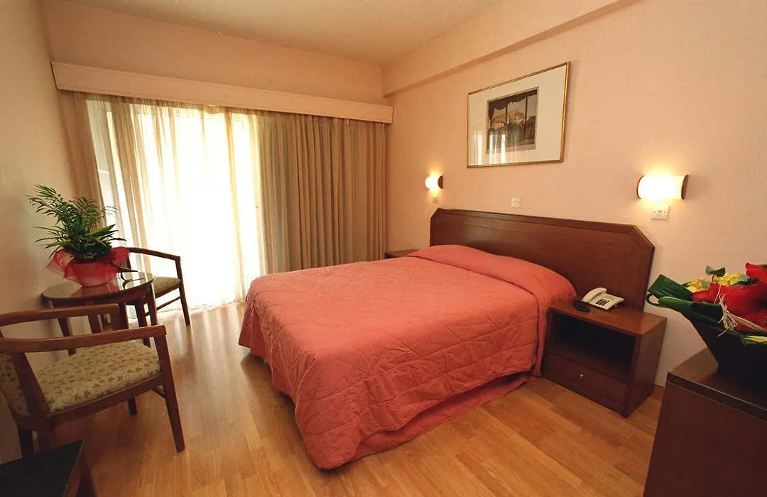 Economy Hotel-1