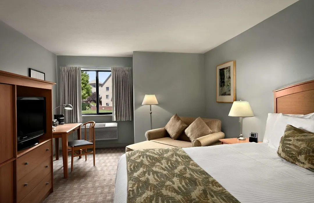 Hawthorn Suites By Wyndham Overland Park-1