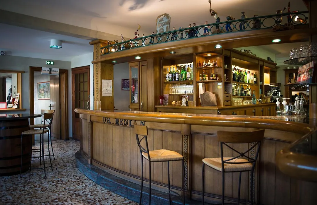 Logis Hotel Ur-Hegian-1