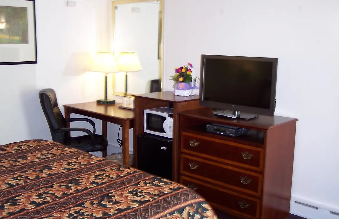 Shore Hills Motel-1