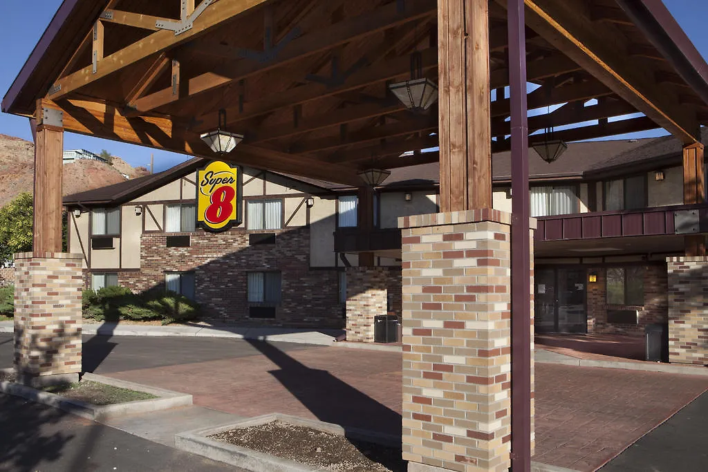 Super 8 By Wyndham Moab-1