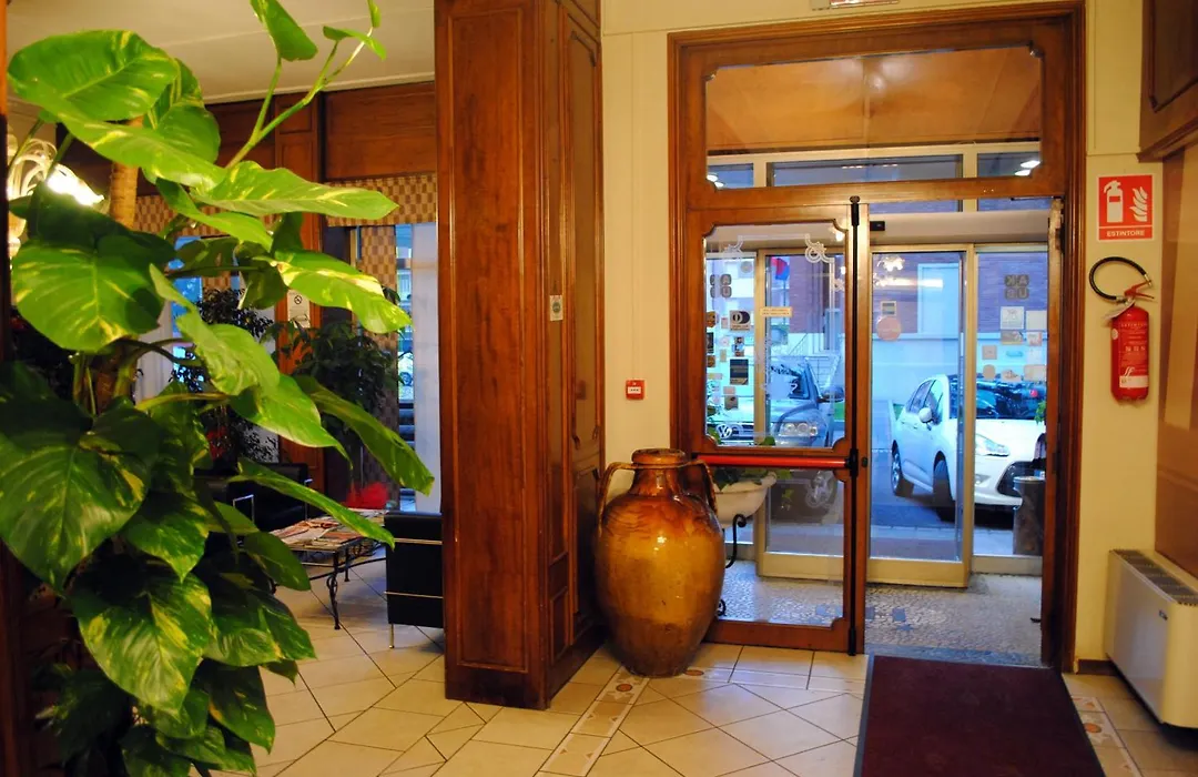 Hotel Domus-1