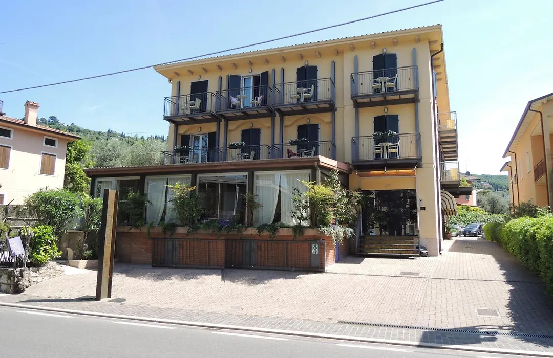 Hotel Al Caval-1