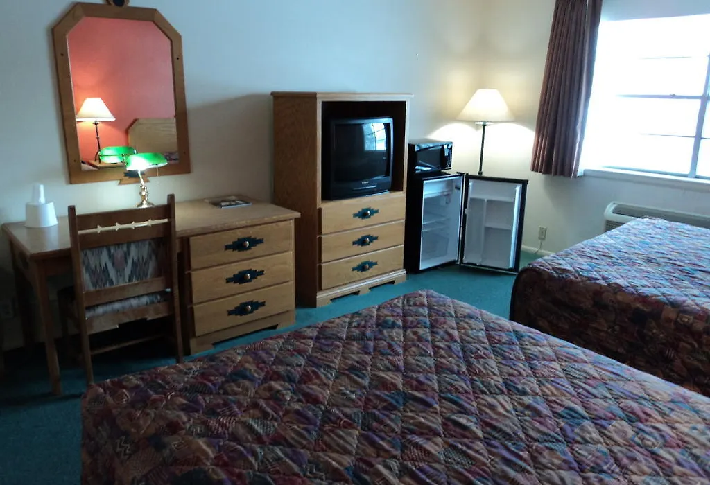 Motel 6 Los Alamos-1