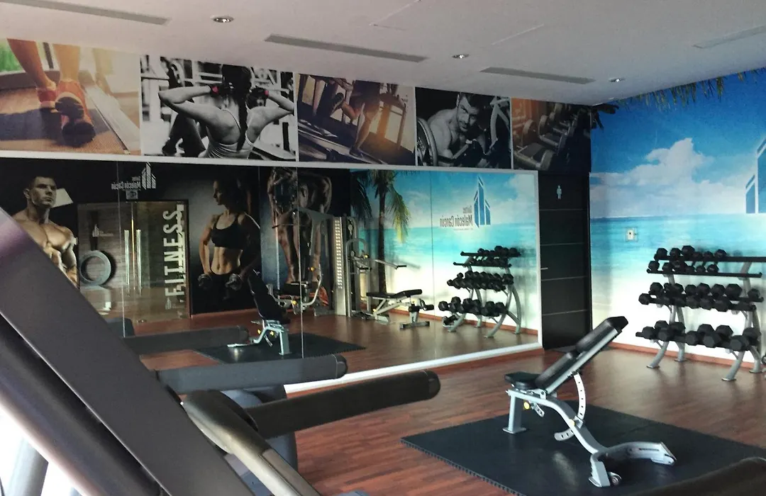 Suites Malecon Cancun-1