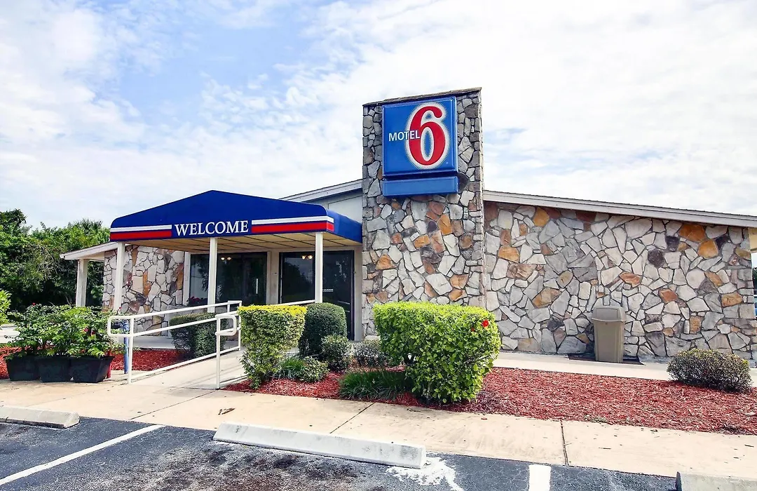 Motel 6 Palm Bay-1