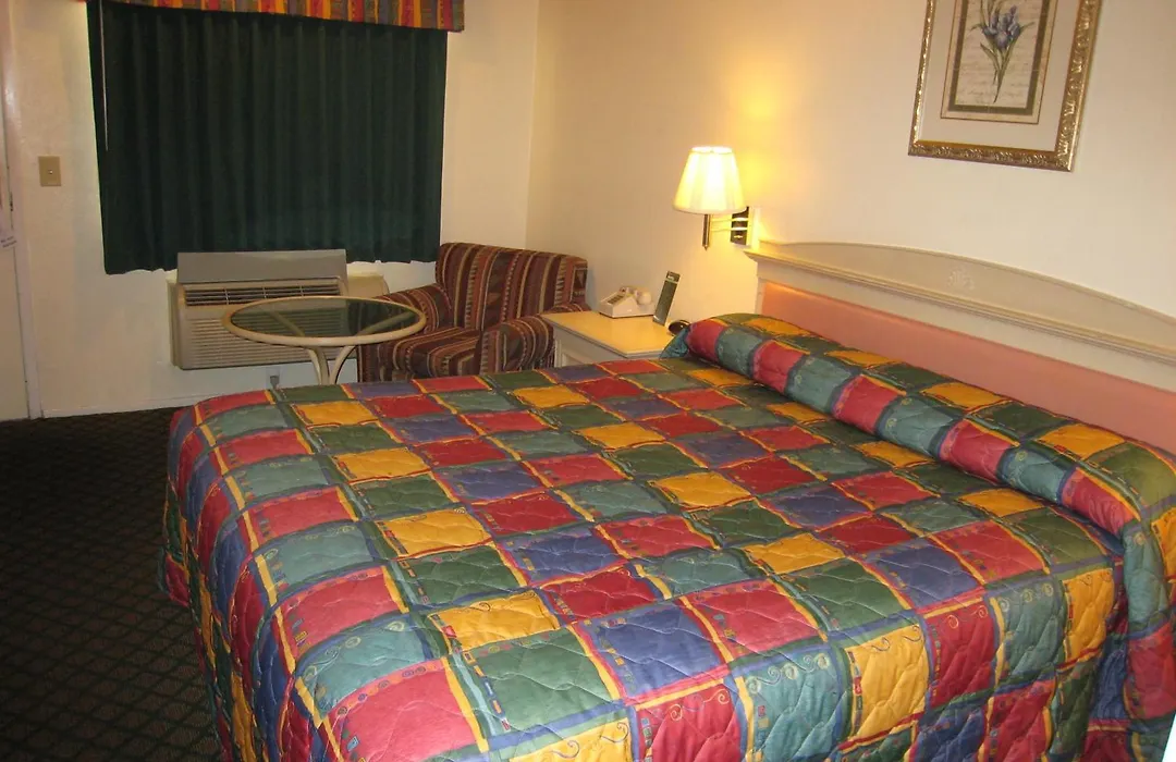 Town House Motel-1
