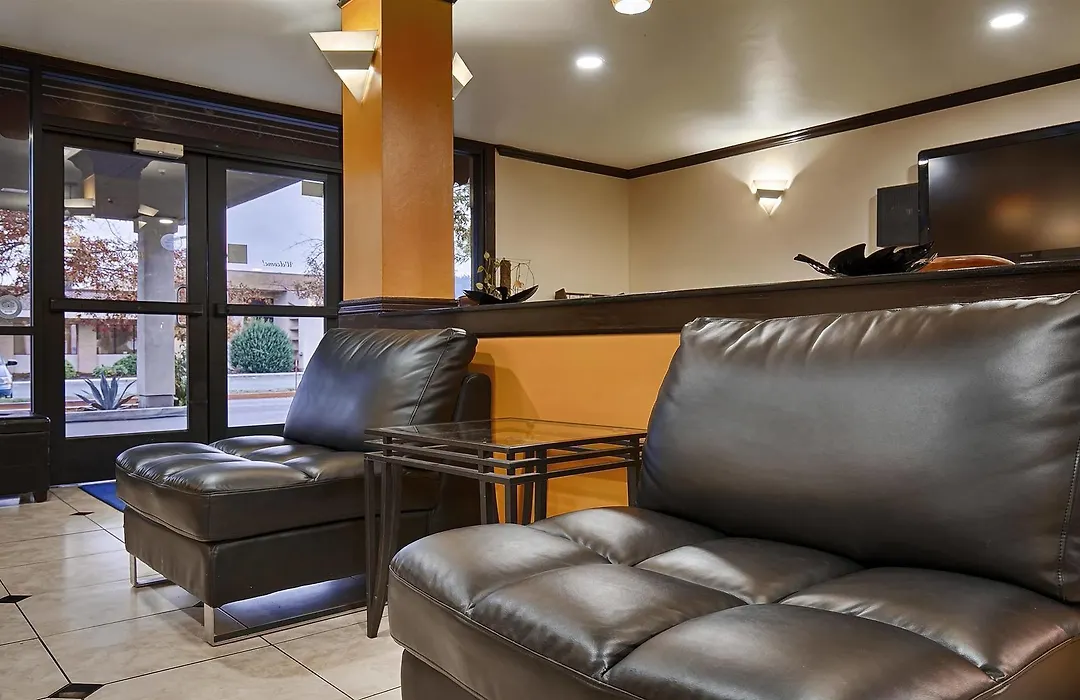 Best Western Orchard Inn-1