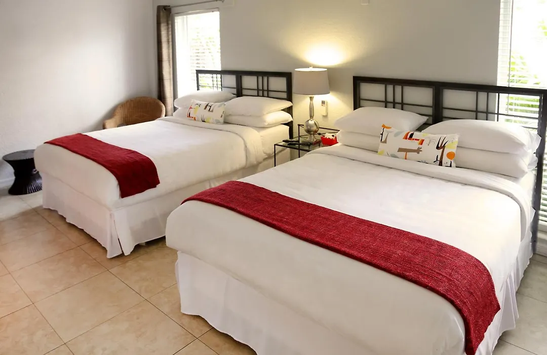 The Cabanas Guesthouse & Spa - Gay Resort Catering To Gay Men-1