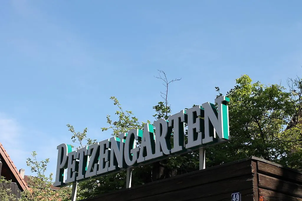 Hotel Petzengarten-1