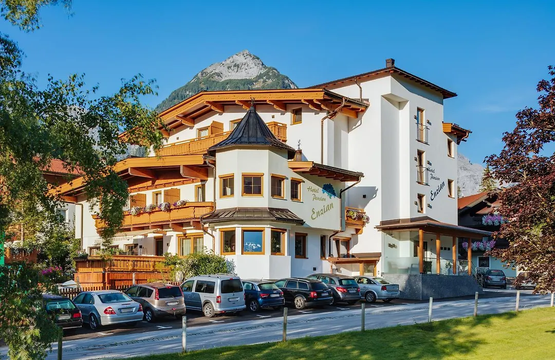 Hotel Enzian-1