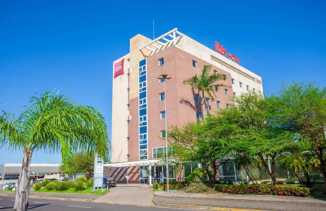 Hotel Ibis Lins-1