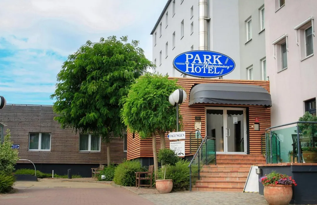 Parkhotel Neubrandenburg-1