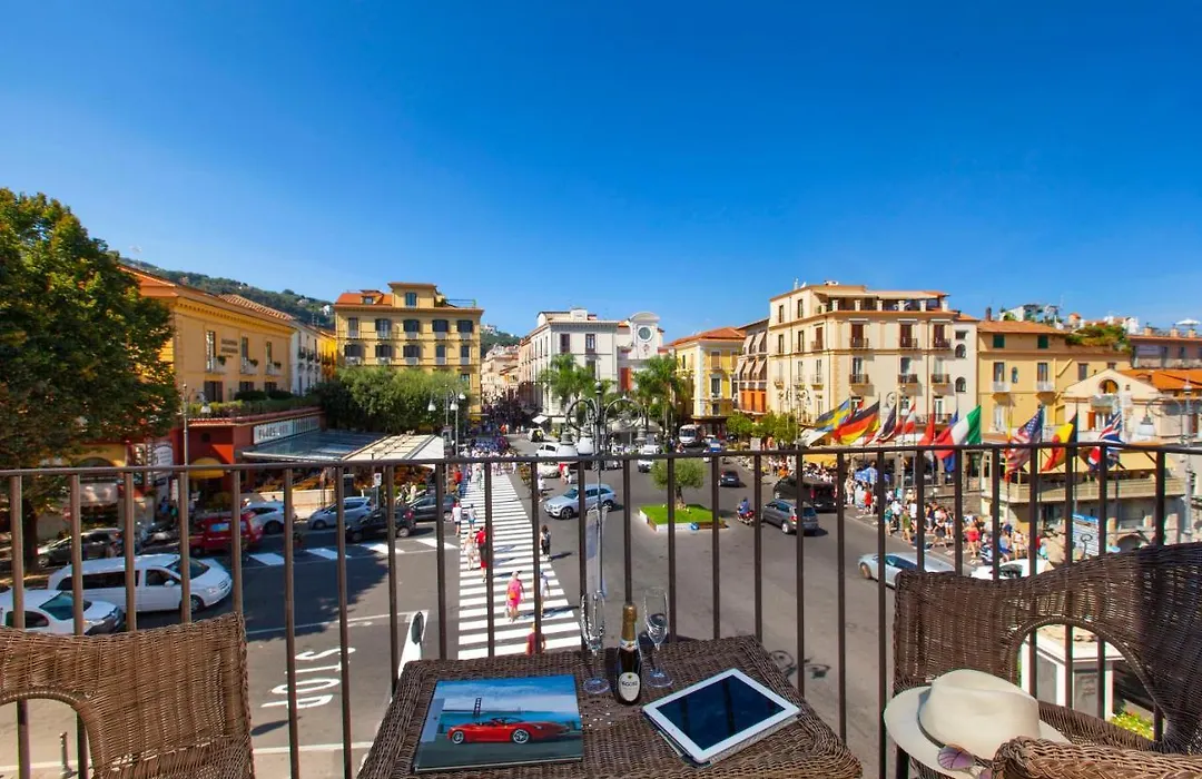 Piazza Tasso B&B Relais-1