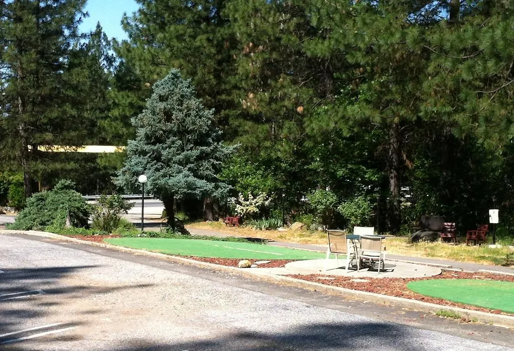 Golden Chain Motel-1