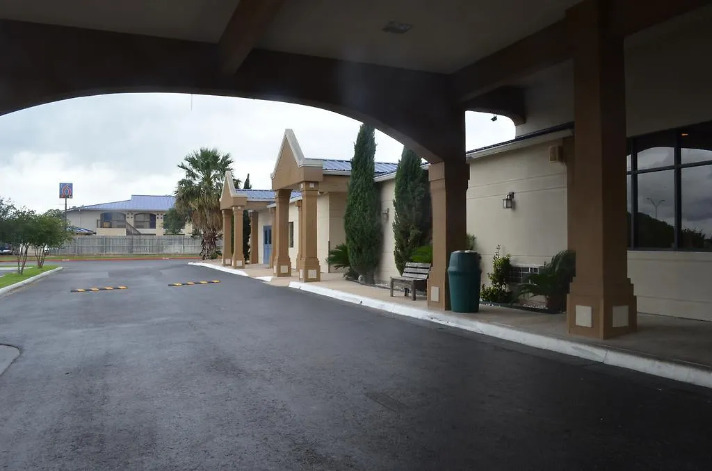 Summit Inn Hotel & Suites-1