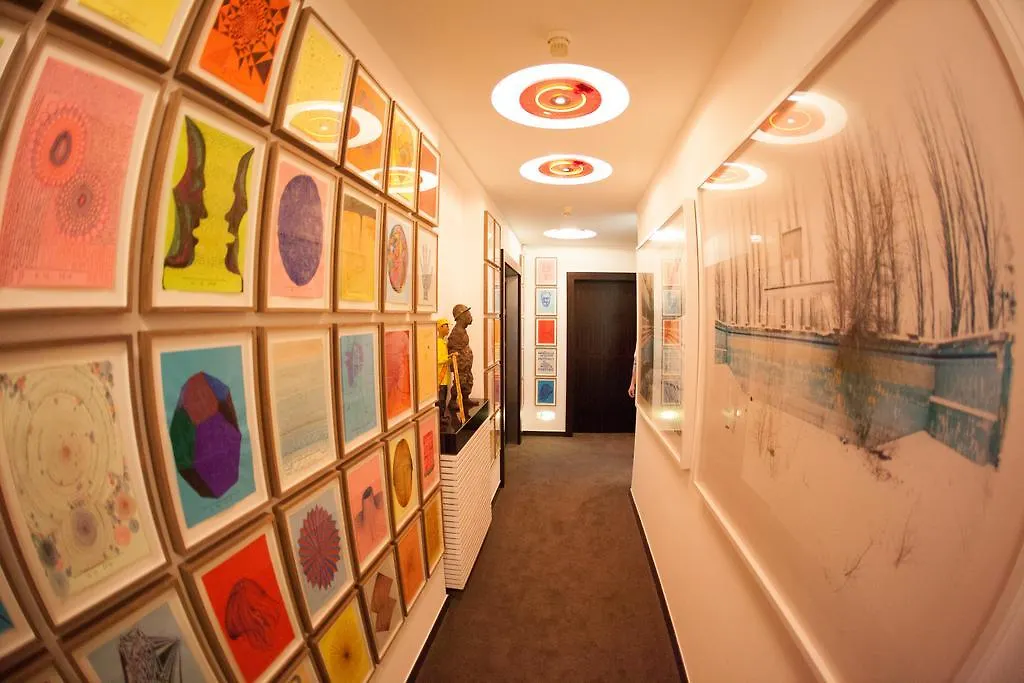 Avidon Art & Design Hotel-1