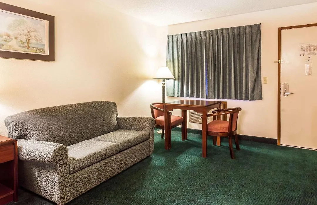 Econolodge Everett-1