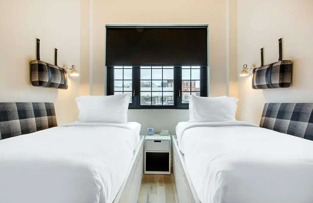 Gowanus Inn & Yard-1