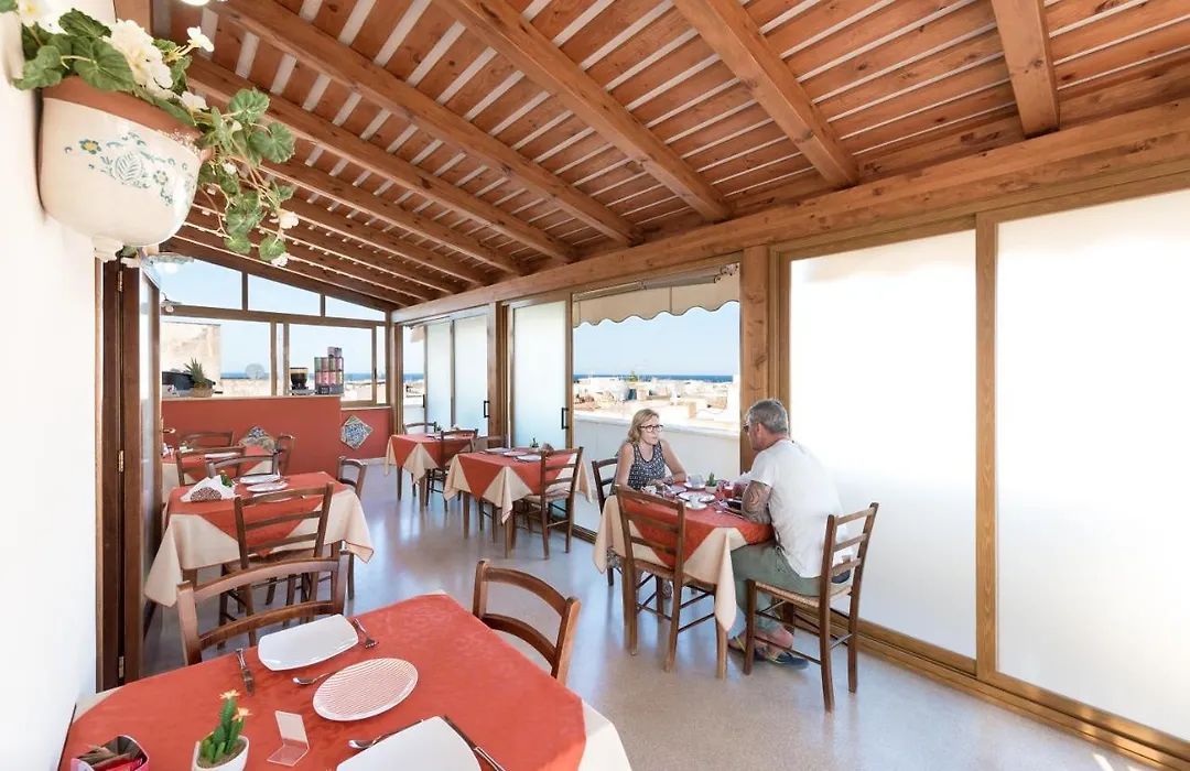 Hotel Halimeda-1