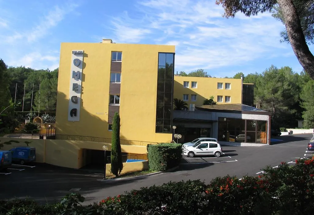 Hotel Omega-1