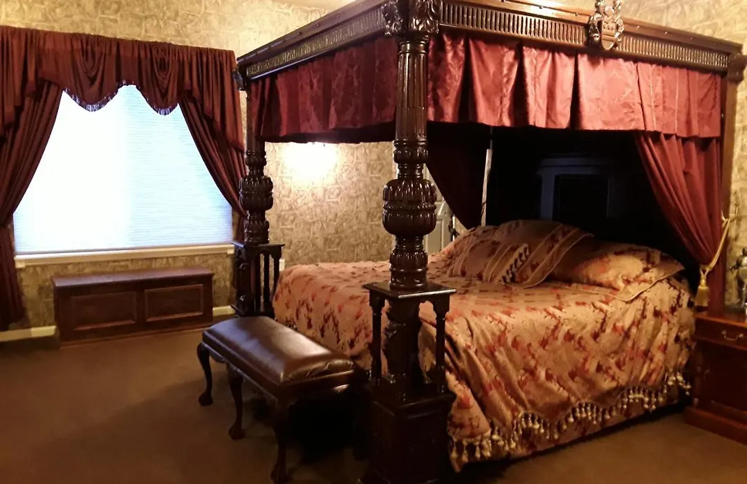 Lions Gate Manor-1