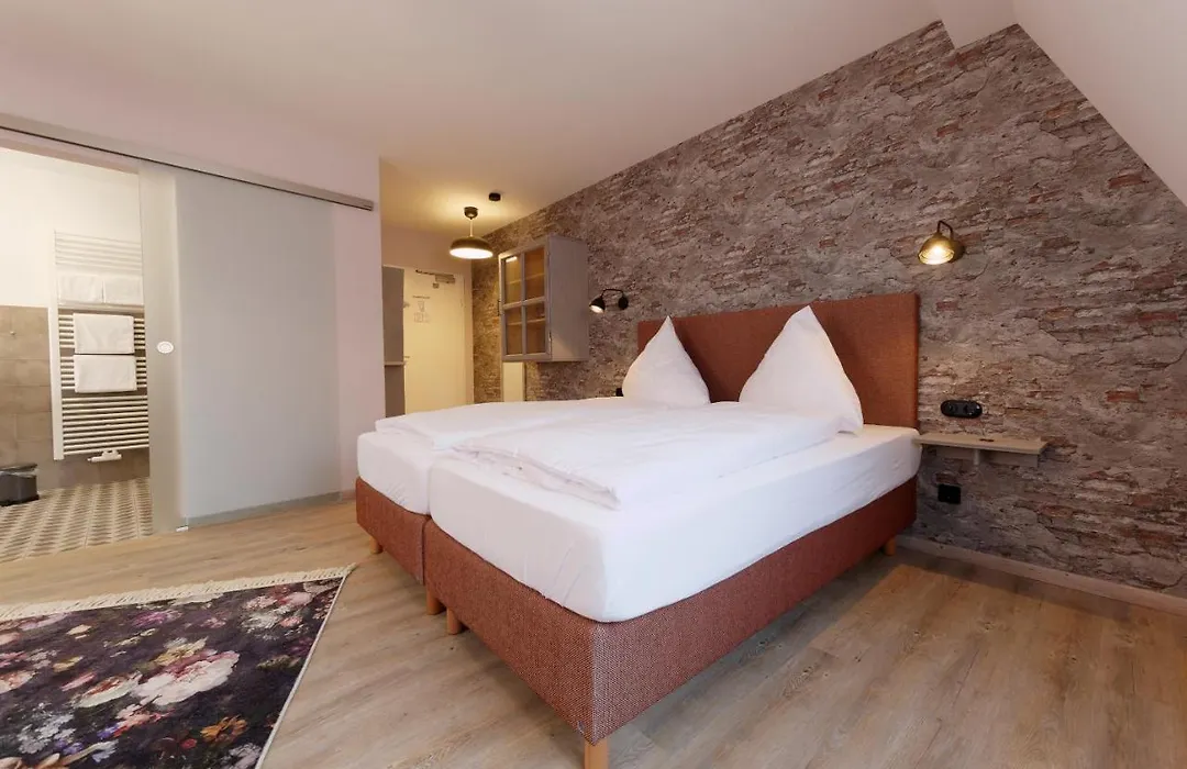 Hotel - Weinbar FAHR AWAY-1
