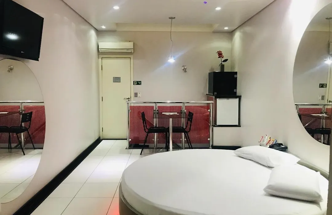 Euro Motel (Adults Only)-1