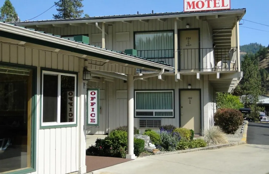 Konkolville Motel-1