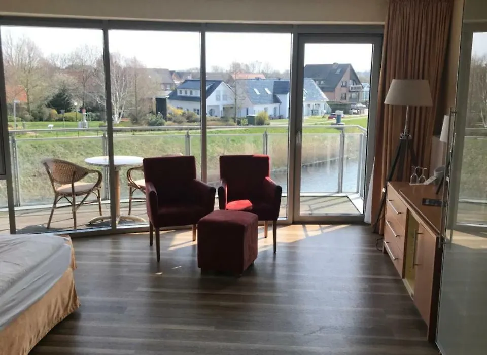 Nordseehotel Benser Hof Garni am Hafen-1