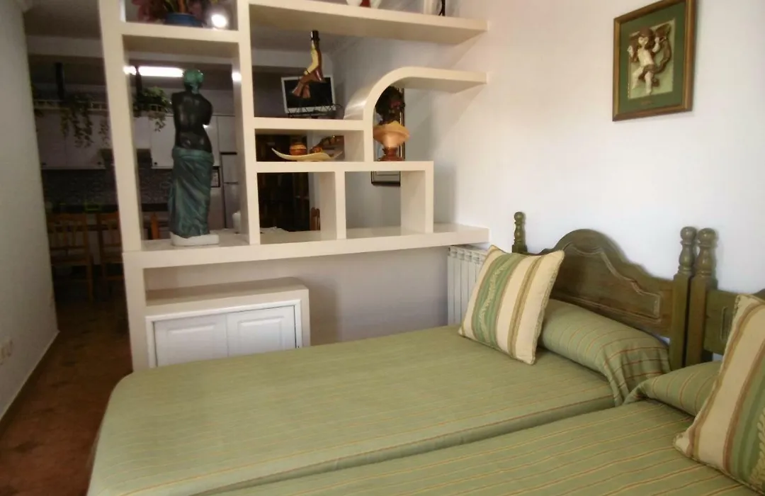 Apartamentos Turisticos Casa Soto-1
