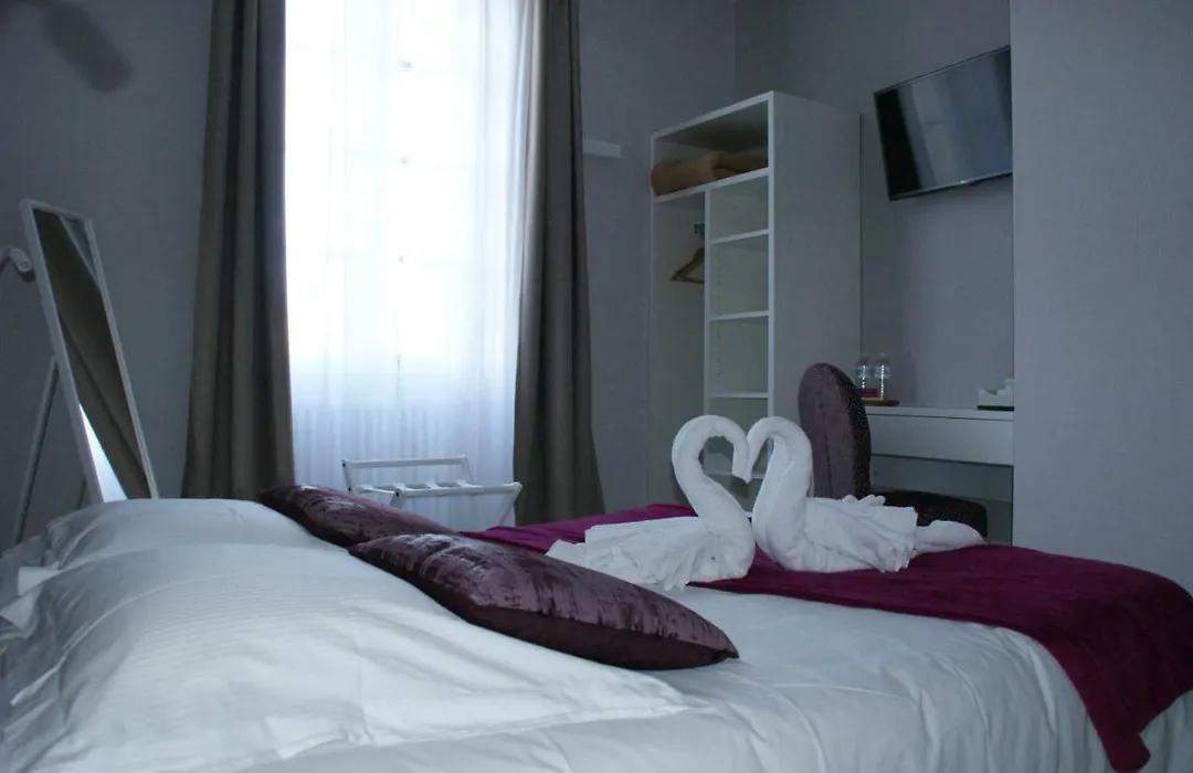 Le Home-1