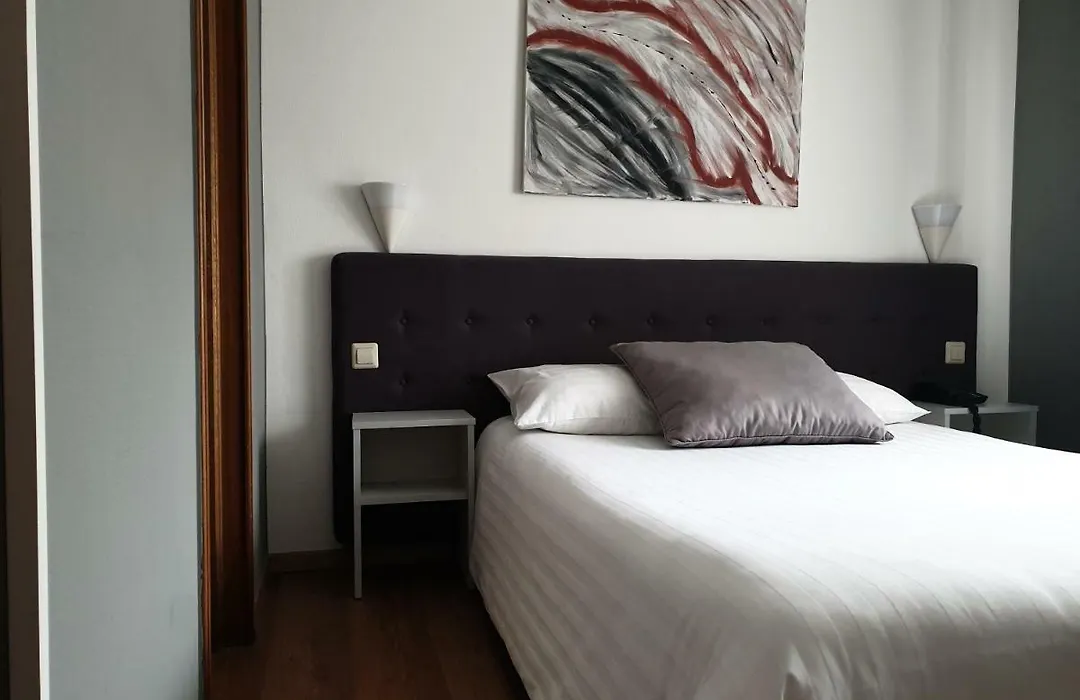 Yasha Hotel-1