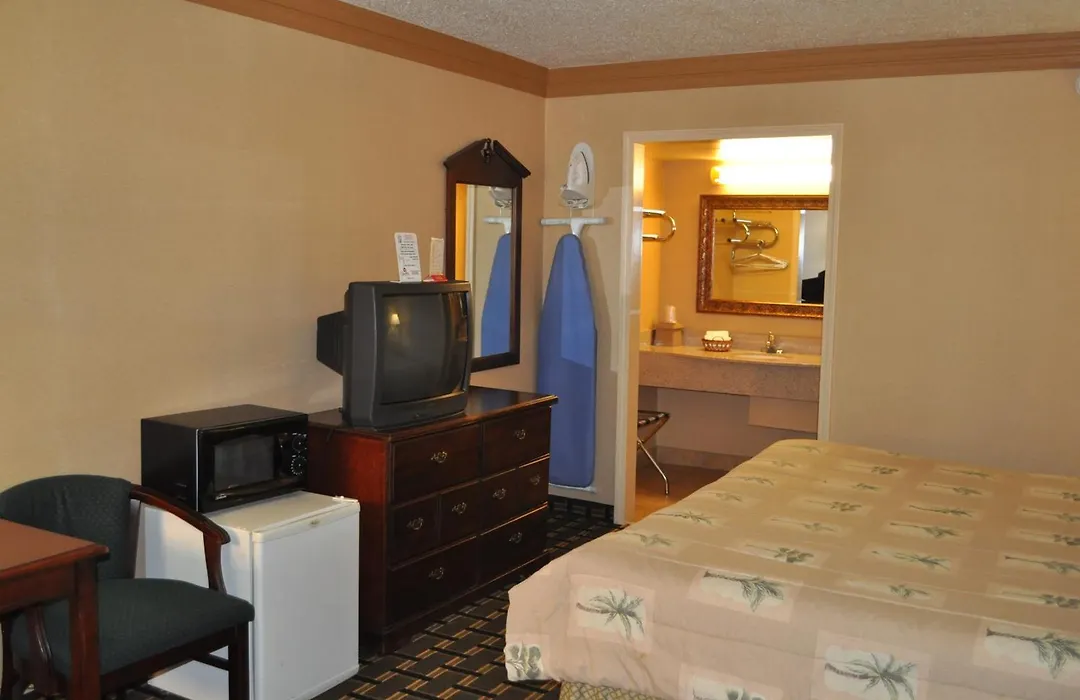 Executive Inn, Springdale-1